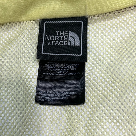 Northface Wind Breaker - Picture 4 of 6